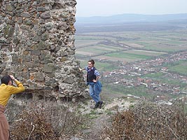 Cetatea Dezna - poarta a Muntilor Apuseni