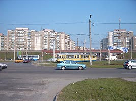 Circulatie intensa in Pasajul Micalaca si pe strada Voinicilor - Virtual Arad News (c)2005