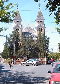 Credinciosii greco-catolicii doresc retrocedarea bisericii din strada Eminescu - Virtual Arad News (c)2005