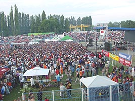 Festivalul National de Bere va aduna o multime de aradeni pe stadion