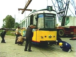 Inca 21 de tramvaie de la Halle vor imbogati parcul de transporturi din Arad