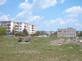 Lucrarile la Centrul de Implantologie de langa Euromedica bat pasul pe loc - Virtual Arad News (c)2005