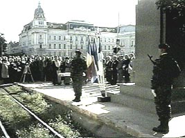 Manifestarile cu ocazia a 15 ani de la infiintarea Universitatii de Vest au inceput in fata monumentului lui Vasile Goldis