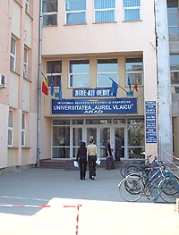 Universitatea "Aurel Vlaicu" la prima conferinta internationala IEEE Sofa - Virtual Arad News (c)2005