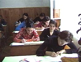 De astazi se reia activitatea pentru elevi si profesori in scoli