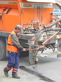 Drumurile spre manastiri vor fi reparate pe banii Statului