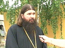 Episcopul romanilor din Ungaria -  P.S. Sofronie cere sprijinul conationalilor