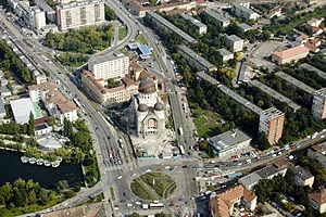Locul de amplasare a Monumentului Marii Uniri s-a stabilit in fata noii catedrale - Virtual Arad News (c)2006