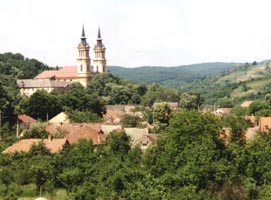 Manastirea Maria Radna atrage mii de vizitatori din tara si din strainatate - Virtual Arad News (c)2006