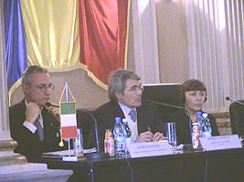 Ministrii Castelli si Macovei s-au intalnit la Arad - Virtual Arad News (c)2006