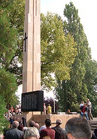 A fost dezvelit monumentul eroilor anticomunisti