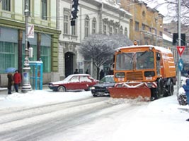 Aradenii prefera sa lase deszapezirea pe seama autoritatilor