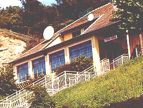 Cladova este satul cu cele mai multe antene parabolice - Virtual Arad News (c)2007