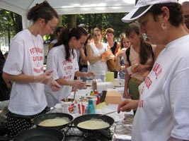 Clatite cu noroc la festivalul de la Moneasa