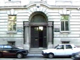 "Codul lui Da Vinci - roman antibiblic" lansat la Biblioteca A.D. Xenopol din Arad