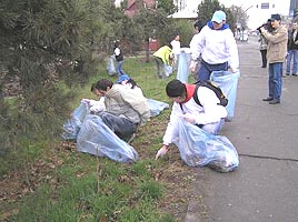 In actiunea de curatenie un rol important il au si elevii