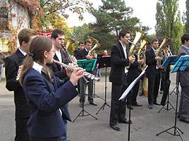 In cadrul Festivalului de muzica religioasa au participat si fanfare aradene