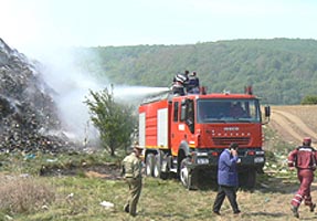 Incendiu stins de pompieri in zona localitatii Buteni