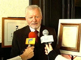 Interviu cu Aurel Ardelean - rectorul UVVG - privind activitatea din 2006