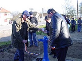 La Manerau a fost inaugurata reteaua de apa potabila