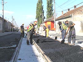 Multe strazi din Arad s-au transformat in santiere