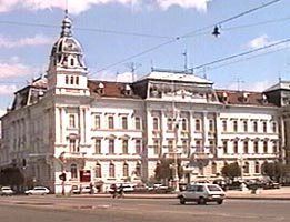 Palatul Cenad - cladire emblematica a Aradului - Virtual Arad News (c)2007