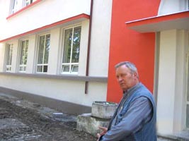 Primarul Popina a vizitat scoala noua din Lipova