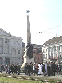 Resfintirea Monumetului "Sfanta Treime"