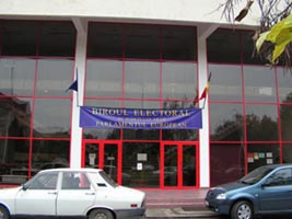 Se fac ultimele pregatiri in birourile electorale din Arad