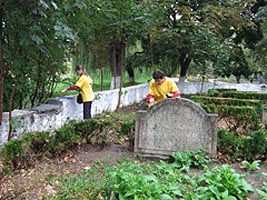 Voluntarii vor ingriji cimitirul eroilor din Lipova