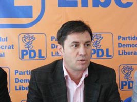 Deputatul Constantin Traian Igas va solicita premierului Tariceanu demiterea ministrului Internelor Cristian David