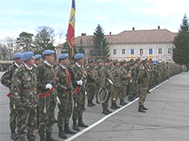 In prezent in Cetate functioneaza o unitate militara