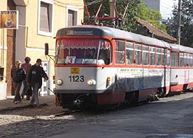 Locuitorii de pe strada Preparandiei cer mutarea tramvaielor care le afecteaza locuintele