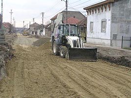 Locuitorii din Gradiste vor scapa de drumurile de pamant