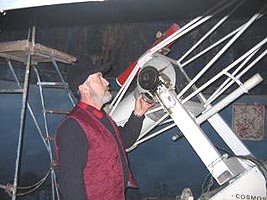 Nicolae Reinholz a construit singur telescopul astronomic de la Zadareni