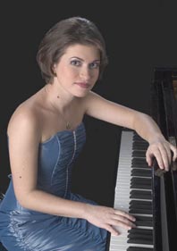 Pianista Dana Borsan a fost oaspetele Filarmonicii din Arad