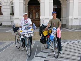 Tutunaru face si in acest an turul tarii pe bicicleta