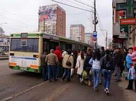 Aglomeratie mare in mijloacele de transport in comun