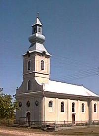Biserica ortodoxa din Tela reconditionata de preotul paroh Aurel Blidariu