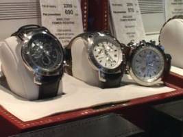 Ceasurile de lux expuse la un hotel cunoscut din oraş au fost confiscate de Garda Financiară