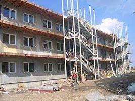 Dupa finalizarea lucrărilor, o parte din cele 128 de apartamente de pe strada Tarafului vor fi atribuite şi cadrelor spitalelor şi universităţilor din Arad