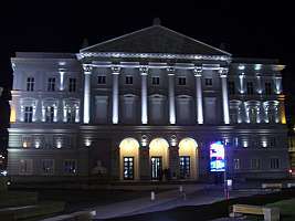 La Teatrul Clasic "Ioan Slavici" luna martie aduce doua noi premiere