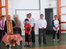 La Vladimirescu a fost inaugurată noua sală de sport din comună