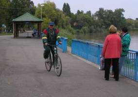 Primăria Municipiului va plăti o firmă pentru a realiza un Studiu de Fezabilitate în vederea amenajării unei piste pentru biciclete pe faleza râului Mureş
