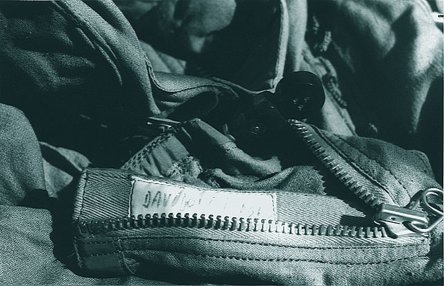 Costumul de zbor al lui Doru, pe maneca se observa numele sau