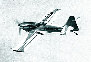 Un avion special de acrobatie ZLIN-50