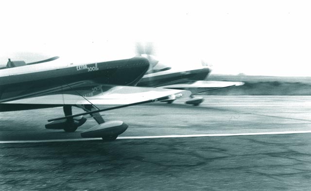 Cei doi decoland spre Ploiesti-Strejnic