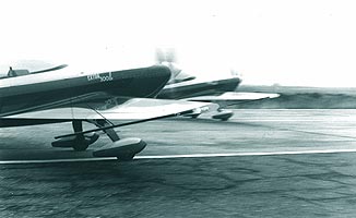 Cei doi decoland spre Ploiesti-Strejnic