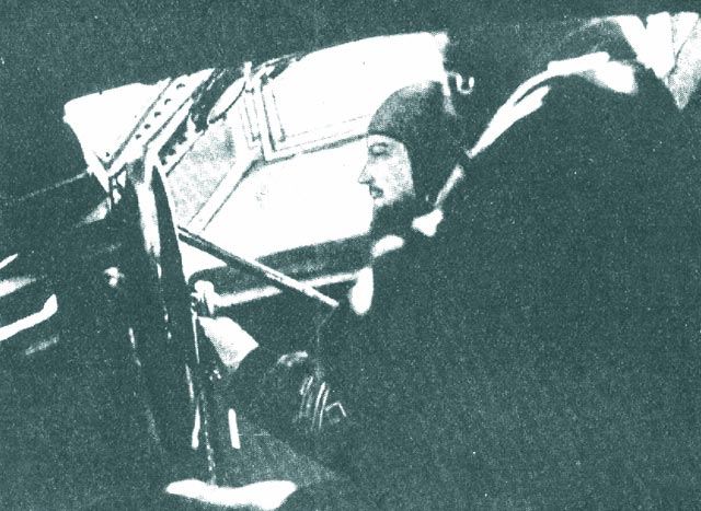 La comenzile hidroavionului, traversand Atlanticul