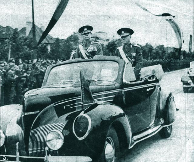 10 Mai si o noua promotie de sublocotenenti ai armatei romane - promotia care a primit denumirea de "Promotia Mihai I"